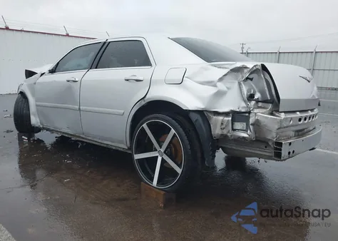 2006 Chrysler 300 из США, поврежденный, VIN 2C3KA43R56H262516